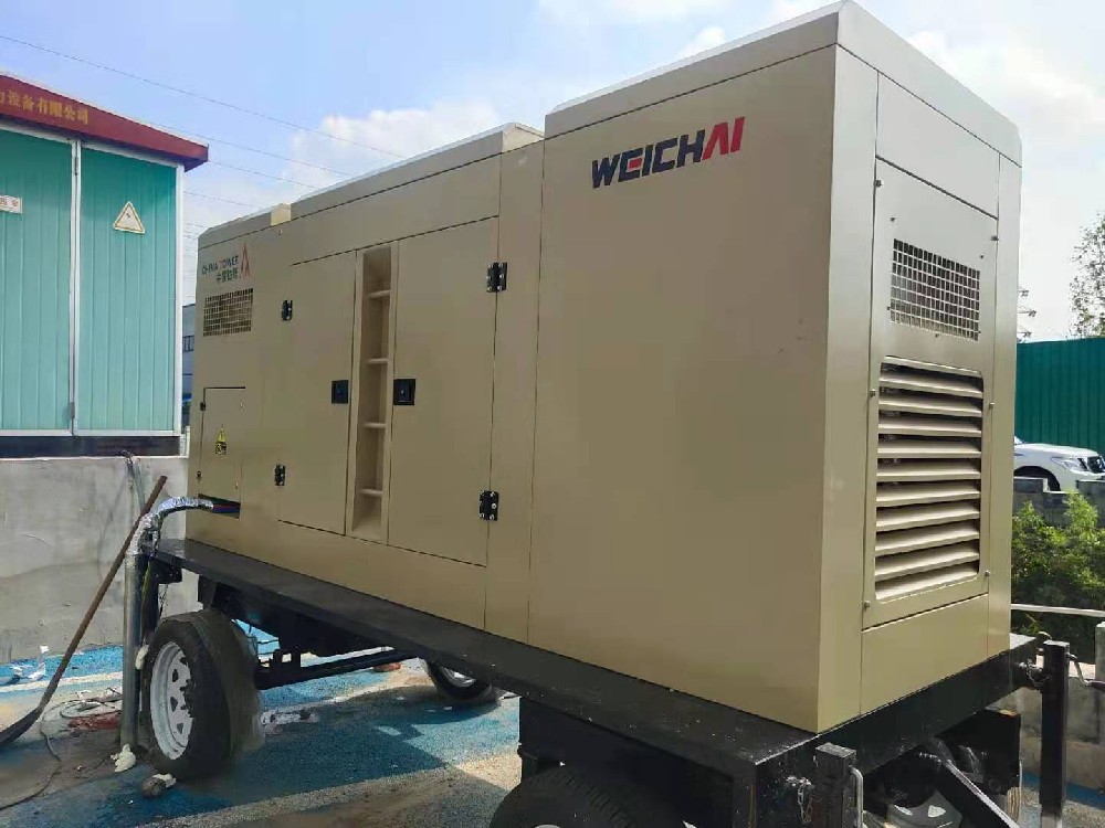南陽(yáng)某項(xiàng)目150KW濰柴移動(dòng)拖車(chē)靜音箱發(fā)電機(jī)組